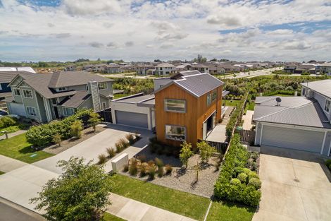 Photo of property in 17 Bayvista Drive, Karaka, Papakura, 2113