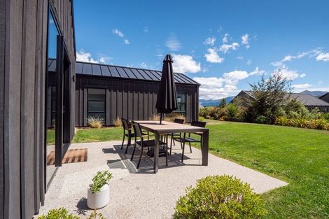 Photo of property in 6 Kerrera Lane, Jacks Point, Queenstown, 9371