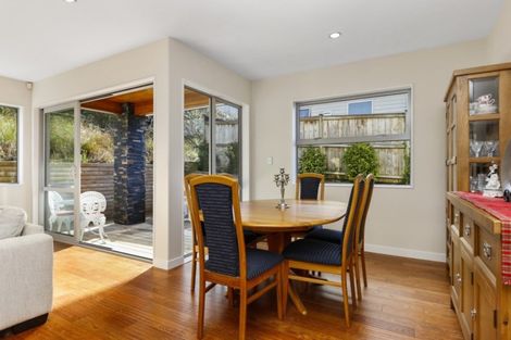 Photo of property in 7 Carex Way, Long Bay, Auckland, 0630