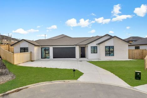 Photo of property in 13 Dolcetto Place, Pokeno, 2402