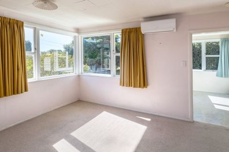 Photo of property in 36 Woodward Street East, Featherston, 5710