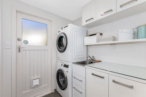 Photo of property in 4 Totara Street, Eastbourne, Lower Hutt, 5013