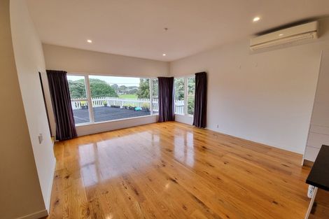 Photo of property in 12 Seabreeze Road, Narrow Neck, Auckland, 0624