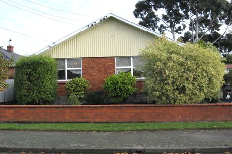 Photo of property in 2 Nyoli Street, Northcote, Christchurch, 8052