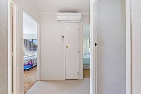 Photo of property in 10 Campbell Place, Pukehangi, Rotorua, 3015