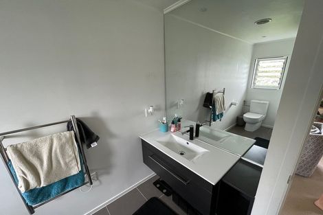 Photo of property in 2/31 Gowing Drive, Meadowbank, Auckland, 1072