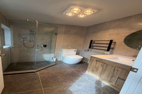 Photo of property in 47c Bruce Mclaren Road, Henderson, Auckland, 0612