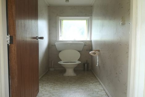 Photo of property in 1/2 Yacht Place, Bucklands Beach, Auckland, 2012