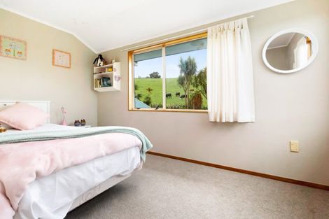 Photo of property in 36 Pataua Road North, Whareora, Whangarei, 0175