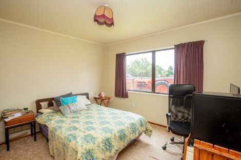 Photo of property in 17 Mahana Road, Ngatea, 3503