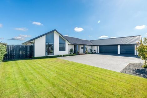 Photo of property in 130 Silver Peaks Drive, West Melton, 7618