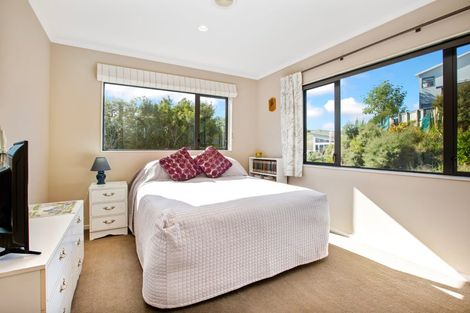 Photo of property in 53 Saint Ives Drive, Camborne, Porirua, 5026