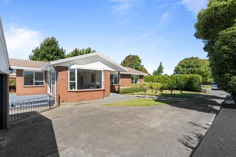 Photo of property in 12 Iona Place, Sockburn, Christchurch, 8042