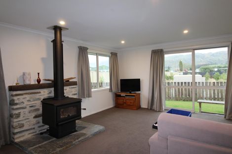 Photo of property in 11 Phoenix Place, Cromwell, 9310