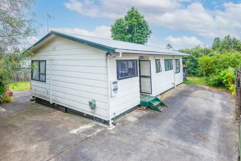 Photo of property in 2/82 Settlement Road, Papakura, 2110