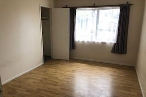 Photo of property in 9 Lysander Crescent, Beach Haven, Auckland, 0626