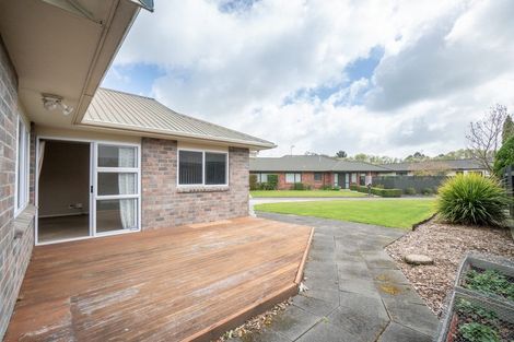 Photo of property in 31 Strachan Way, Highbury, Palmerston North, 4412