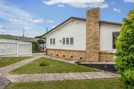 Photo of property in 68 Storey Avenue, Forest Lake, Hamilton, 3200