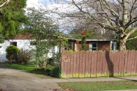 Photo of property in 107 Ruamahanga Crescent, Terrace End, Palmerston North, 4410