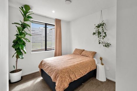 Photo of property in 1a Mount View Place, Spotswood, New Plymouth, 4310
