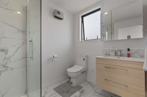 Photo of property in 6/102 Millbrook Road, Sunnyvale, Auckland, 0612