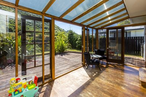 Photo of property in 23 Indiana Grove, Totara Park, Upper Hutt, 5018