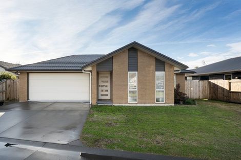 Photo of property in 22 Oka Street, Papamoa Beach, Papamoa, 3118