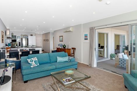 Photo of property in Bay View, 9/90 Customhouse Street, Gisborne, 4010