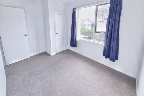Photo of property in 57a Tiroroa Avenue, Te Atatu South, Auckland, 0610
