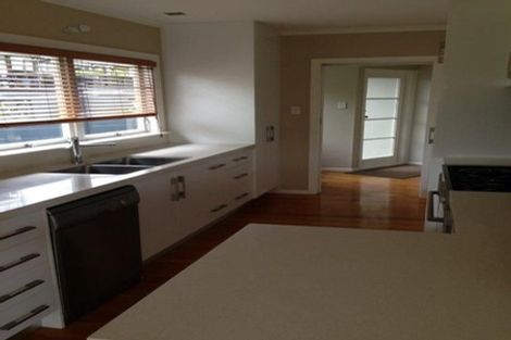 Photo of property in 2/26 Alexander Street, Cockle Bay, Auckland, 2014