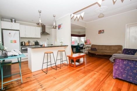 Photo of property in 115 Cambridge Road, Hillcrest, Hamilton, 3216