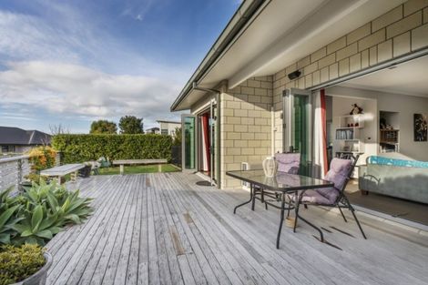 Photo of property in 7 Holyoake Terrace, Omokoroa, 3114