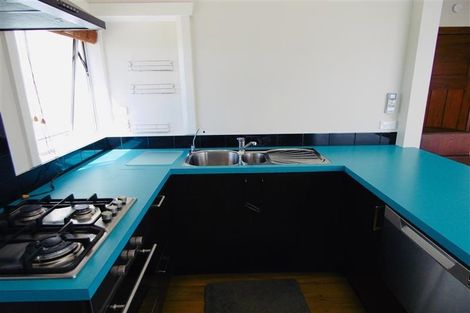 Photo of property in 9 Beach Street, Fitzroy, New Plymouth, 4312