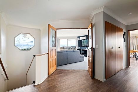 Photo of property in 18 Clairmont Heights, Stoke, Nelson, 7011