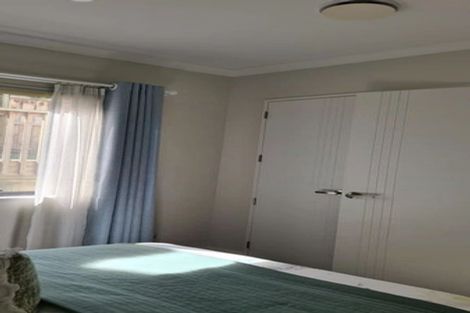 Photo of property in 65 Masons Road, Oteha, Auckland, 0632