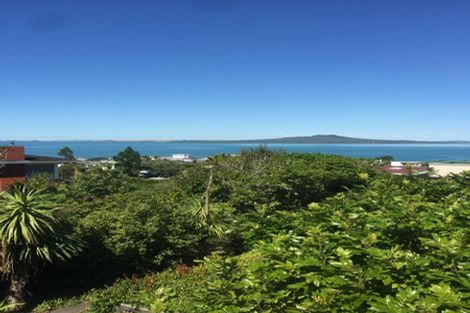 Photo of property in 2/2 Katui Street, Castor Bay, Auckland, 0620