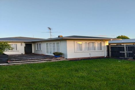 Photo of property in 1/450 Great South Road, Opaheke, Papakura, 2113