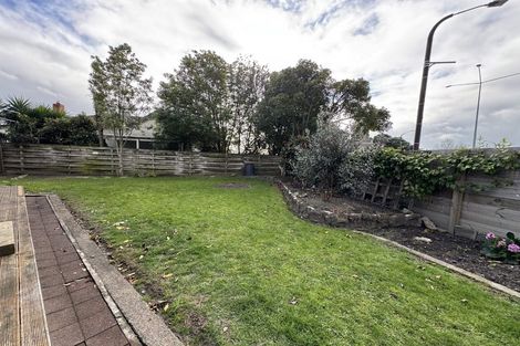 Photo of property in 195 Gloucester Street, Taradale, Napier, 4112