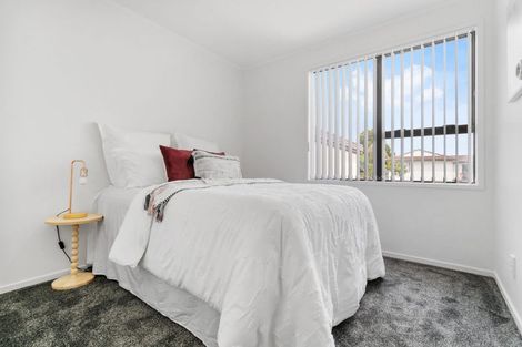Photo of property in 1/47 Taitimu Drive, Weymouth, Auckland, 2103