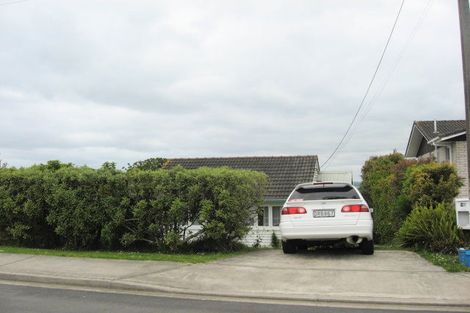 Photo of property in 37 Roberts Road, Matakatia, Whangaparaoa, 0930