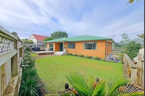 Photo of property in 11 Ballantrae Place, Highlands Park, New Plymouth, 4312