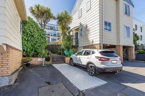 Photo of property in 5a Duke Street, Mount Victoria, Wellington, 6011