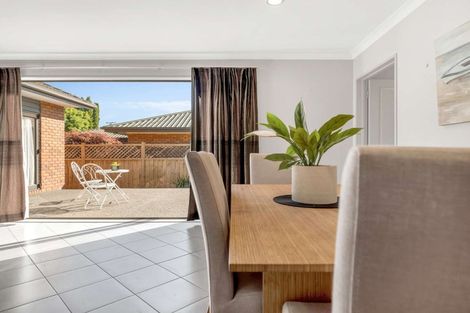 Photo of property in 100 Shakespeare Street, Leamington, Cambridge, 3432