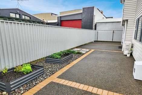 Photo of property in 28 Latimer Way, Petone, Lower Hutt, 5012