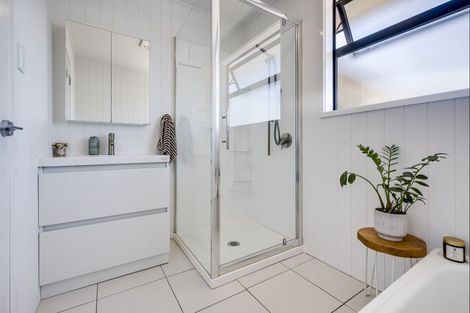 Photo of property in 23 Golding Road, Taradale, Napier, 4112