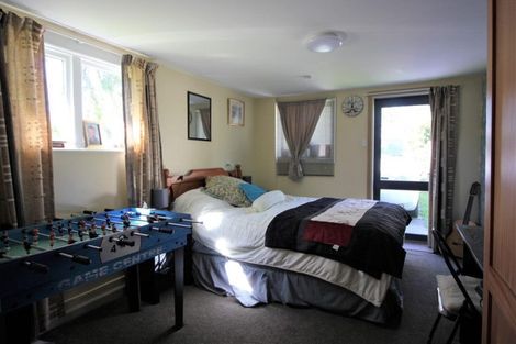 Photo of property in 28 Sarsfield Street, Southbridge, 7602