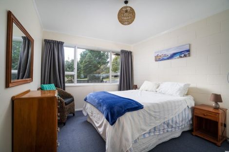 Photo of property in 6 Rainbow Drive, Rainbow Point, Taupo, 3330
