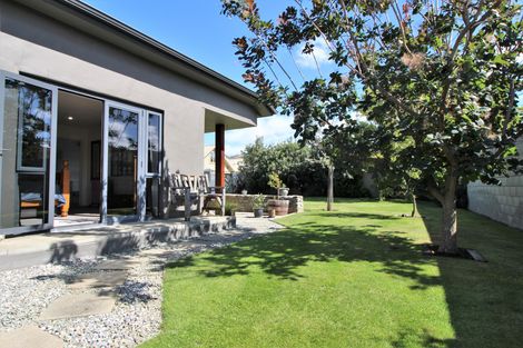 Photo of property in 42 Albert Drive, Clyde, 9330