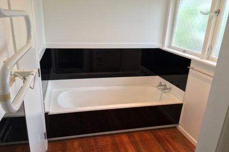 Photo of property in 13 Gregory Place, Mount Roskill, Auckland, 1041