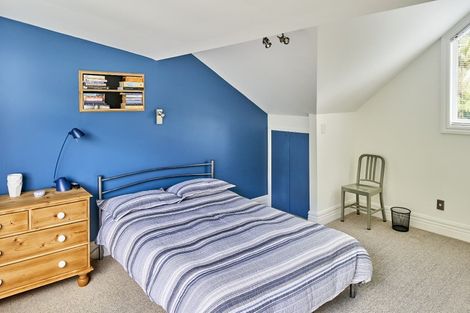 Photo of property in 31 Nikau Street, Eastbourne, Lower Hutt, 5013